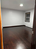 Minutes to NYC!! Passaic2 bed/1 bath Apt with hardwood floors !!!