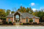 Cyber Café, 2bd 2ba, Situated in Louisville!
