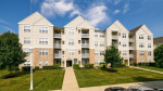 A touch of modern living: 2 BR, 1178 Sq Ft.