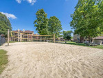 1/BD, Laundry Facilities, Off Street Parking