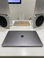 MacBook Pro 15-Inch "Core i7" 2.8 Touch/Mid-2017, 16GB, 256GB SSD
