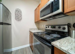 Beautiful Courtyard with Zen Garden, Dishwasher