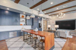 Gorgeous 1 bed / 1 bath! 750 Sq Ft! Must see!