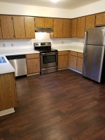 3b/2b Townhome Black Appliances U In-Home Washer/Dryer