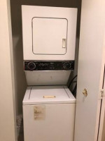 2BR/2Bath Apartment - Steps from Hopkins Shuttle!!