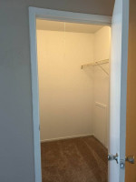 3 bedroom 2 Bath in unit laundry right here in Waterford!!