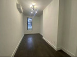Sleek 3-Bed Urban Retreat! 🌆🔑