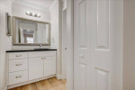 Off Street Parking, Laundry Facilities, Pet Friendly