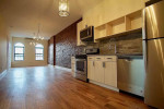 Spacious 3BR Gem Near Newkirk 2,5! 🏡✨