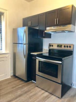 Spacious 2 Bedroom ~ Mt. Vernon Mid-Town **One Month Free**
