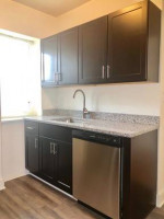 Spacious 2 Bedroom with W/D In-Unit~ Mt. Vernon Mid-Town!