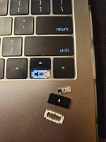 2017 MacBook Pro 13" (2x) usb-c ports