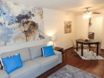 1B/1B, Huge Closets, Separate Dining Area