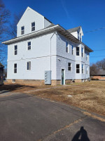 HUGE Renovated 3 Bedroom Unit