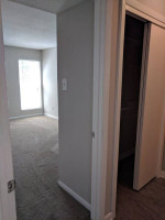 1BD 1BA, Walk-in closets, Updated light fixtures