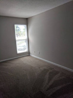 1BD 1BA, Walk-in closets, Updated light fixtures