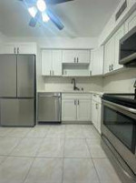 2/2 in the heart of Boynton - 9810 Pineapple Tree Dr Unit#107