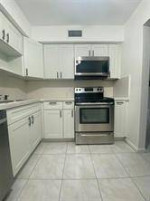 2/2 in the heart of Boynton - 9810 Pineapple Tree Dr Unit#107