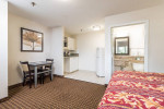 NO LONG TERM LEASE REQUIRED, ALL UTILITIES INCLUDED, FREE PARKING