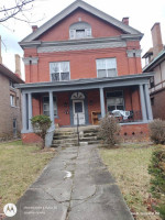 One bedroonm in Highland Park