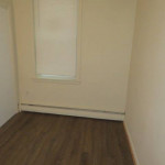 Beautiful, Large 2 Bedroom / 1 Bathroom Apt
