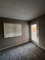 Amazing views and serene living can be yours! 1 Bd, 1 Ba, 780 SqFt!