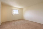 No car? No problem! Great community near transit lines! 1 bed/1 bath