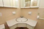 No car? No problem! Great community near transit lines! 1 bed/1 bath