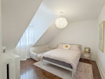 Bright and spacious 1 bedroom and 1-4 pc bathroom