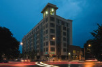 Dramatic skyline views and wide open layouts. 1 bed / 1 bath!