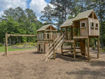 Conveniently located 2 bed / 2 bath! 1230 Sq Ft. Transit close by!