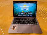 2018 MacBook Pro 13" 2.7G i7 + 16GB RAM + 512GB SSD + Touch Bar