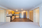 Mini Blinds, Extra Storage Space, 1/bd 1/ba