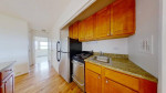 Near Loyola University 2nd 3rd mo FREE, Lakeview, Doorman, Garage, Gym