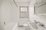 Near Loyola University 2nd 3rd mo FREE, Lakeview, Doorman, Garage, Gym