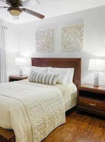 N.C.E.L.Y 2 bed 1.5 bathroom apartment Monthly Rent: $1100