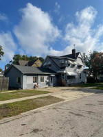 2121 7th St #1