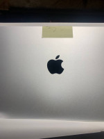 MacBook Pro a2442