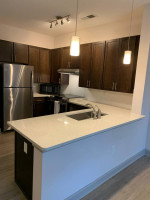 Handicapped unit-wheelchair accessible-1 mo. free w/8+ mo lease term