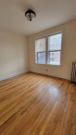 1 Bed-Heat Included (900sq ft)-Great Location