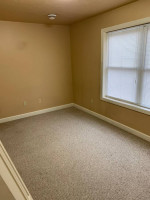 Showing today - 1 bedroom, 1 bath close to Sun. Town Center