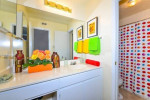 Charming 2 bed / 1 bath with great character! 950 Sq Feet