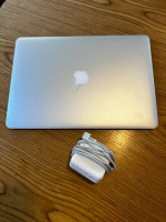 Apple MacBook Air 4GB - Early 2015