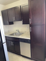 Travelling by bus? We're near the line! 1 br / 1 ba!