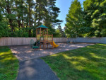 Happiness awaits you! 1 bed, 1 bath, 712 sqft!