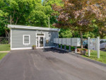 Happiness awaits you! 1 bed, 1 bath, 712 sqft!