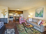 Charming Studio with great character! 480 Sq Feet