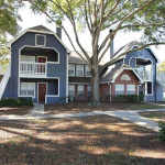 Off-leash Dog Park, Pet groomers just minutes away