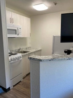 Furnished apartments, electricity, water and sewage included in rent