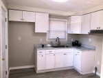 !!A gem! Beautiful updated modern kitchen and bathroom!!